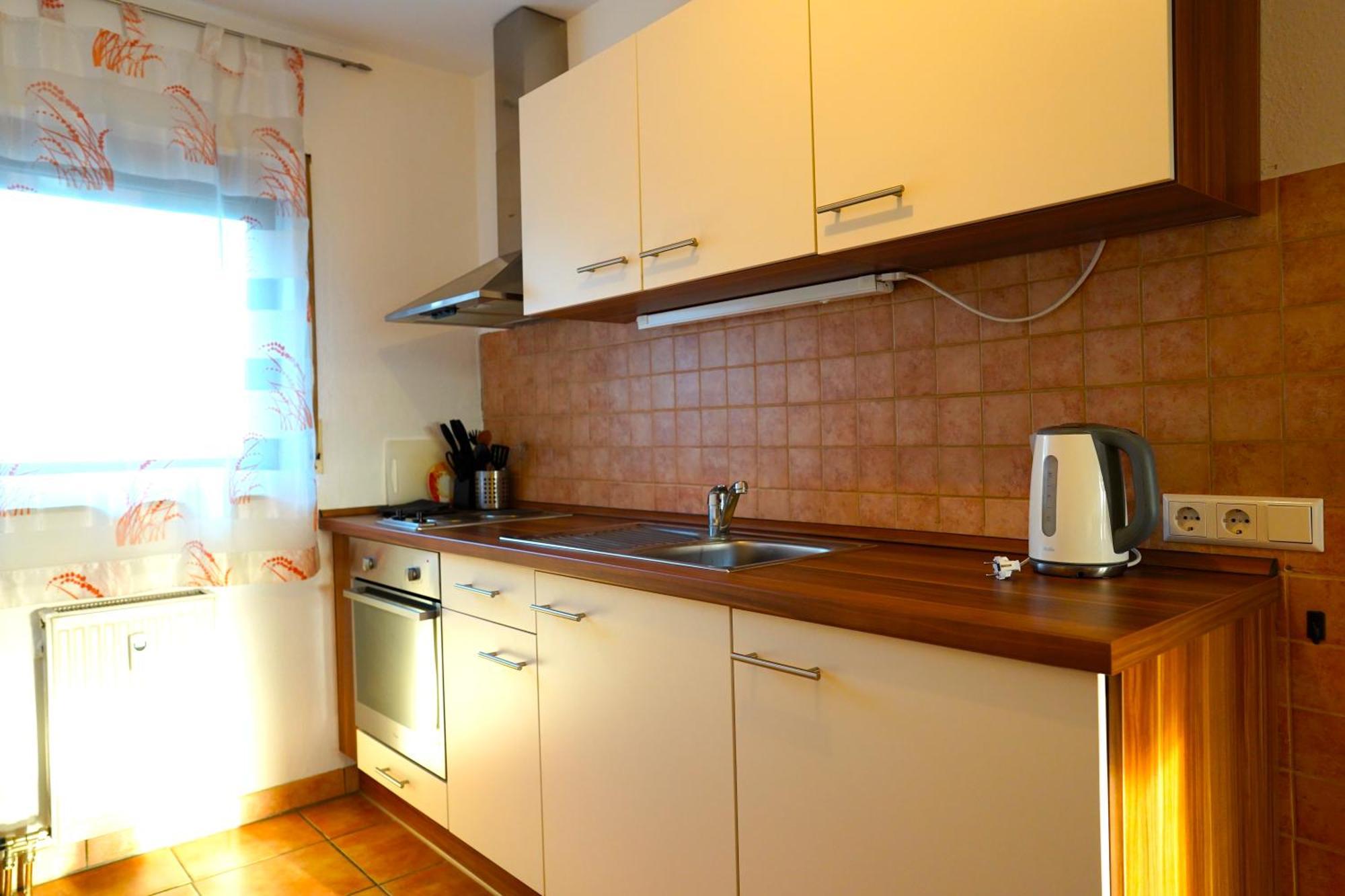 Grosse Ferienwohnung, Apartment In Leimen Wehome Komfort Exterior photo